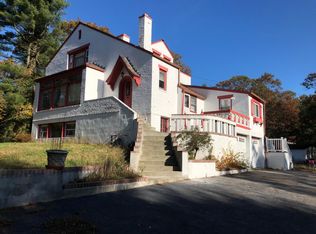 545 Pond Path, East Setauket, NY 11733