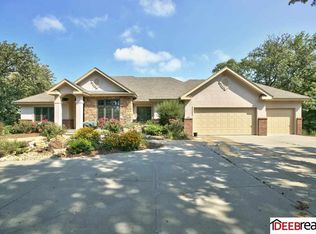 8980 Raven Dr, Louisville, NE 68037