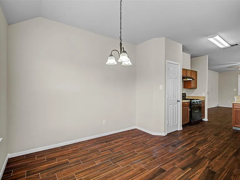 5939 Brenwood Trails Ln — Photo 10