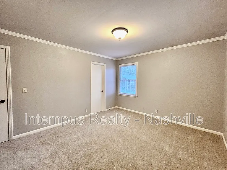 8124 Devens Dr — Photo 41