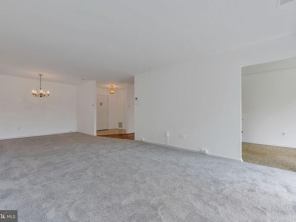 4th image of 2817 Jermantown Rd APT 105