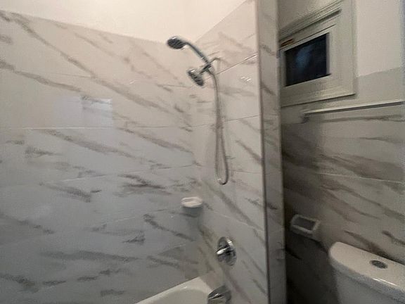 3rd image of 872 Nostrand Ave #3A