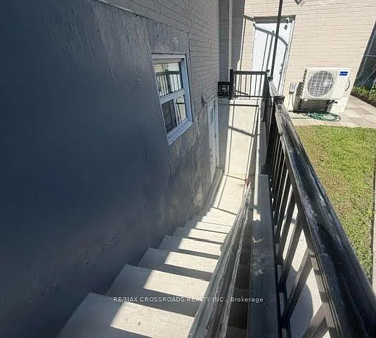 2 bed, $1,900 — Photo 3