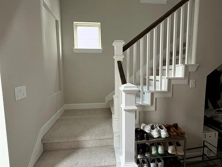 11904 Lawton Creek Ln — Photo 15