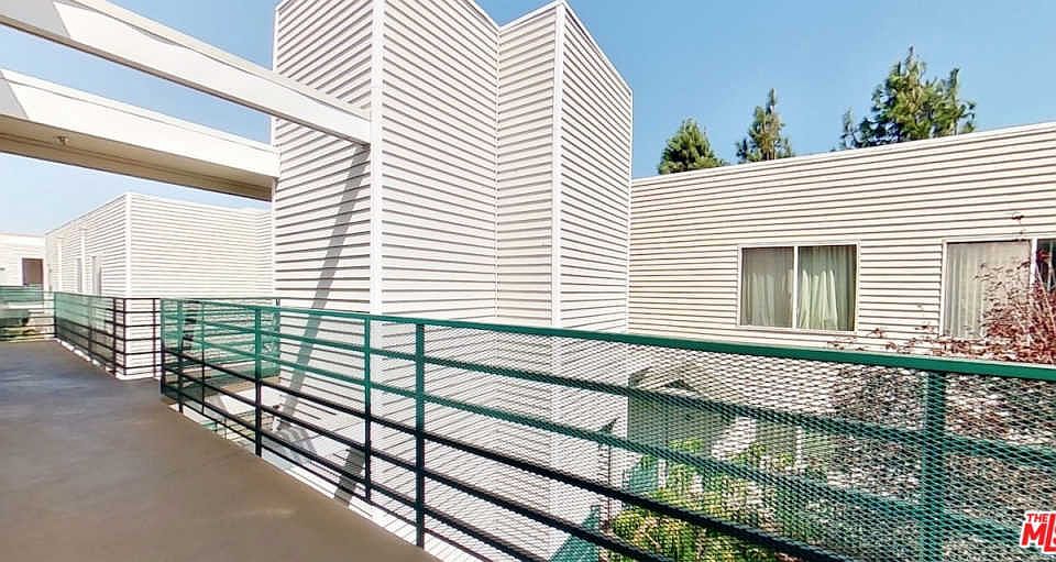 2706 Honolulu Ave APT 302, Montrose, CA 91020 | Zillow