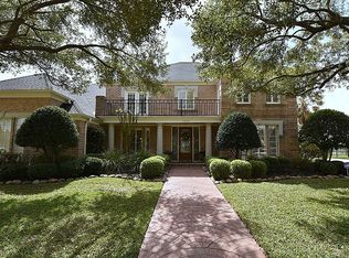 13707 Lakeshore Way Cv, Houston, TX 77077