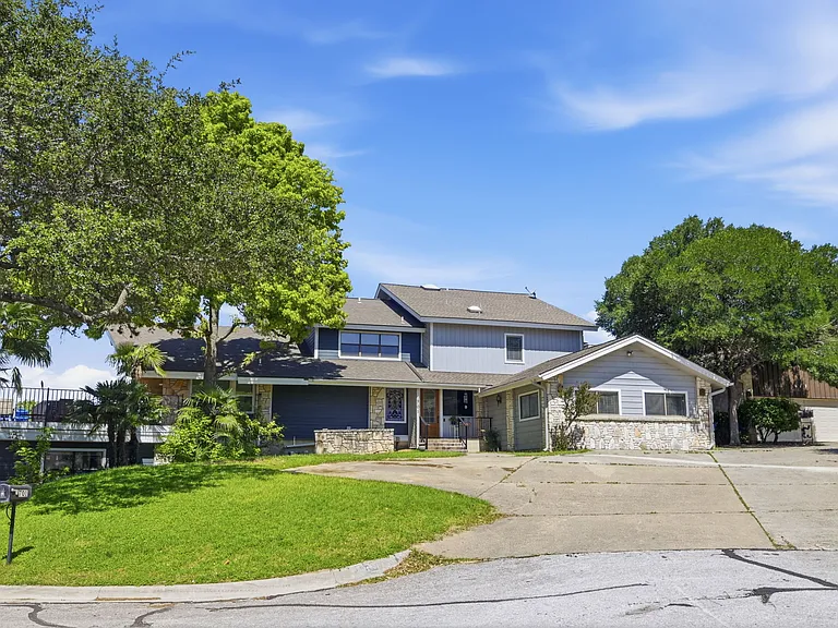701 Oakland Hills Ln — Photo 37