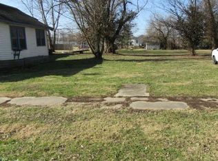 1217 N 12th St, Mount Vernon, IL 62864