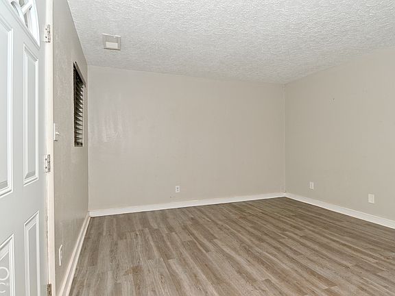 3rd image of 2178 White Ave