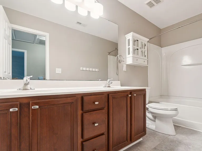 4218 Amherst Villa Ct — Photo 11