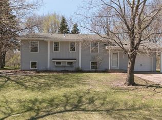 10696 Wren St NW, Coon Rapids, MN 55433
