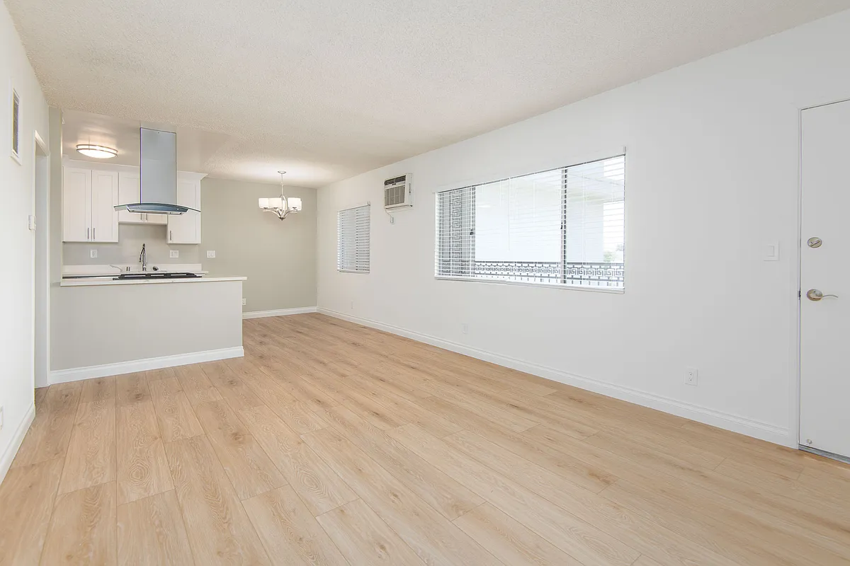 Building Photo - 3810 Wade St #14