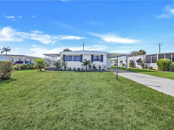 21 Le Mans Dr N, Naples, FL 34112