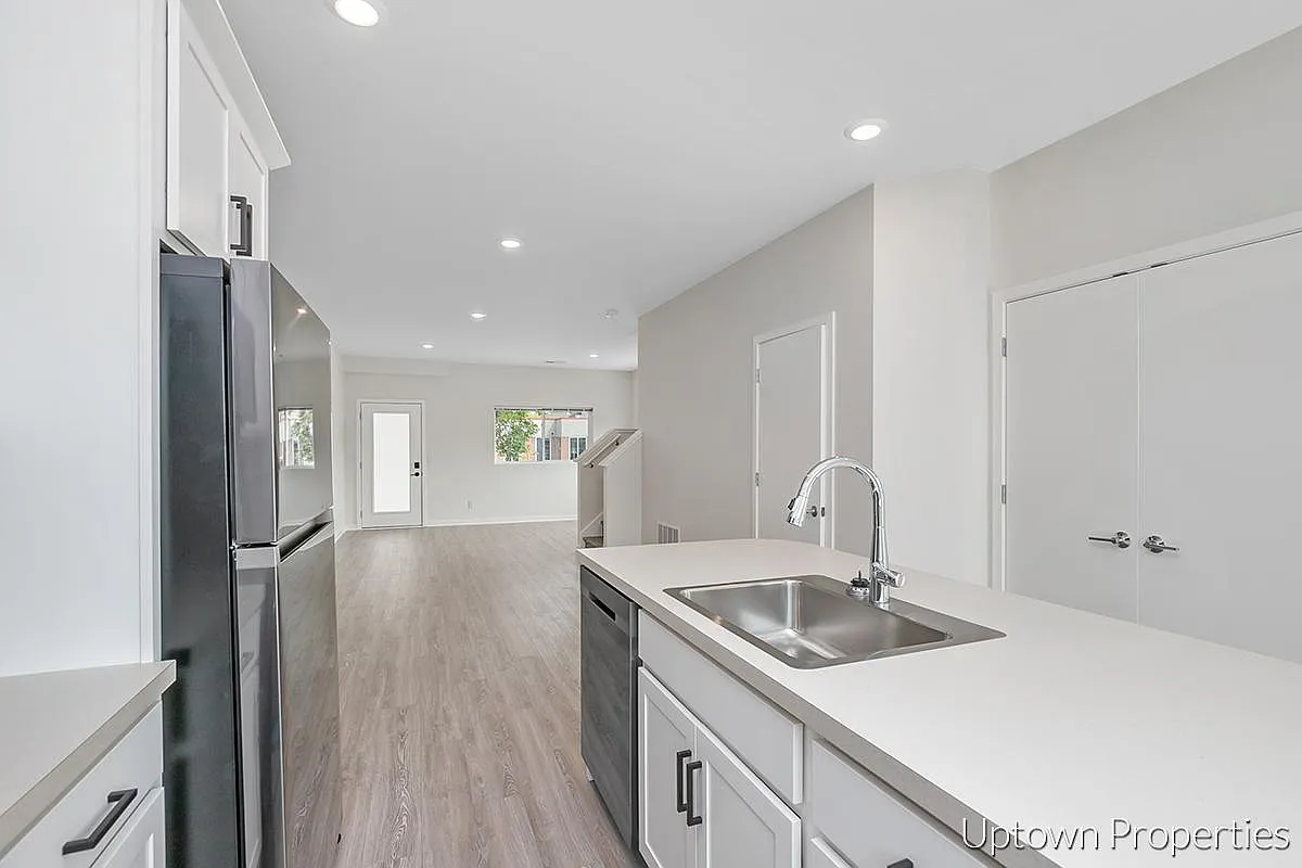 810 Fulton St W - Ste 106 — Photo 1