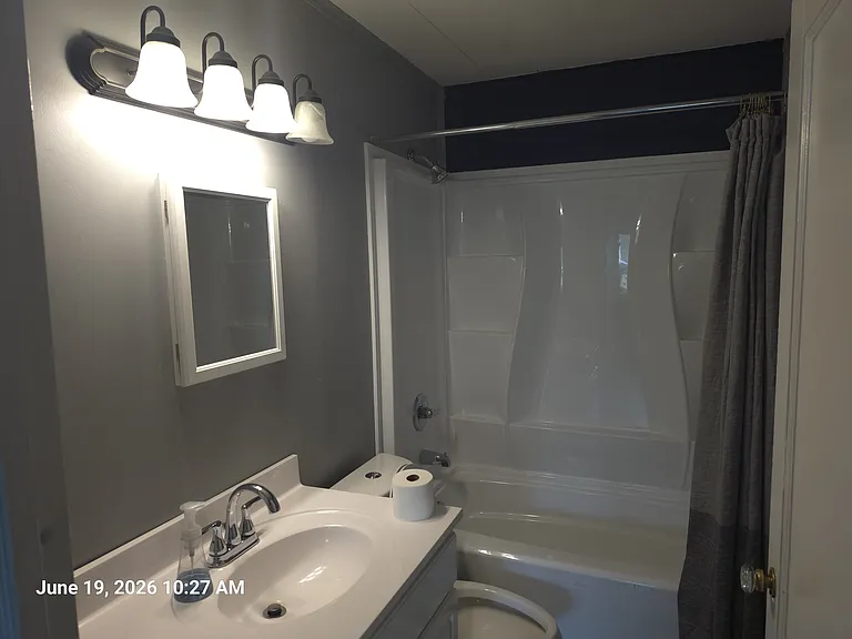 814 Josephine St — Photo 11