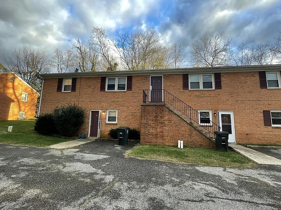 1st image of 54 Village Rd