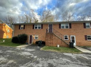 54 Village Rd, Lynchburg, VA