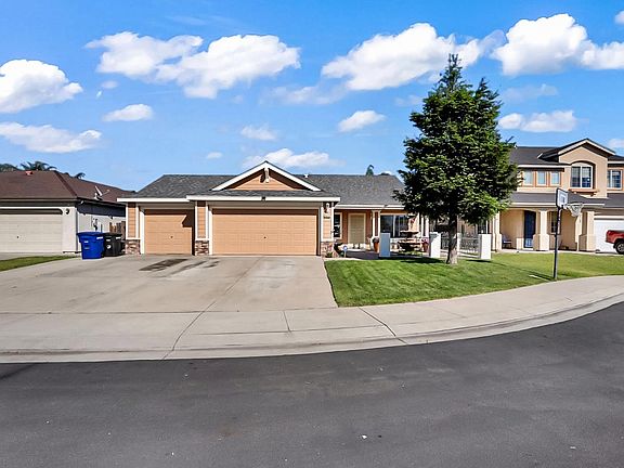 2nd image of 5432 Roselena Way