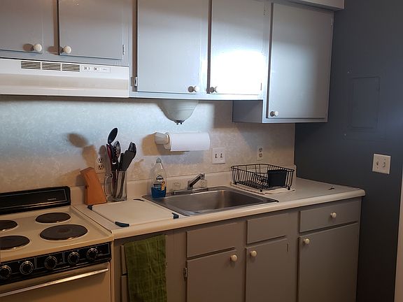 2nd image of 1811 Sussex On Berkley