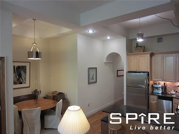 5th image of 319 W 101st St #6A