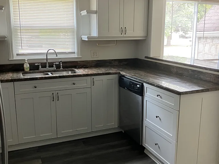 6836 Robin Dr — Photo 11