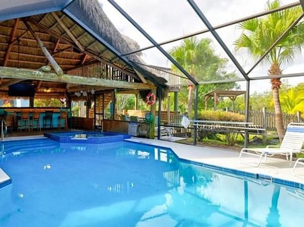 1829 SE Hideaway Cir #4