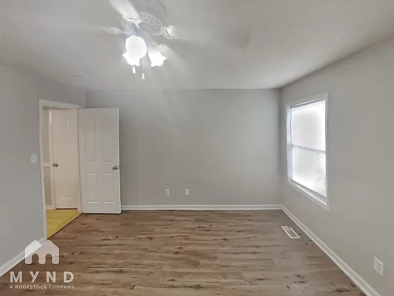 2515 Winterfield Dr — Photo 12