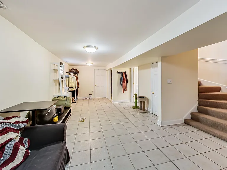 733 N Hoyne Ave #1 — Photo 17