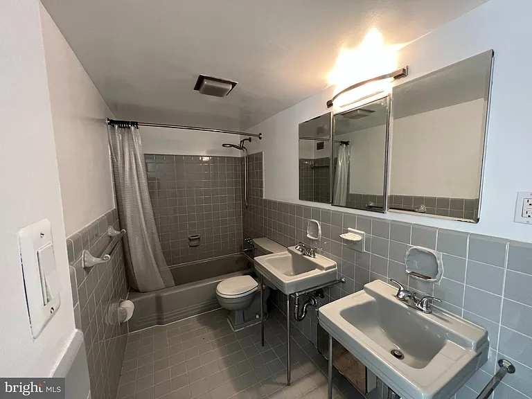4201 Cathedral Ave NW #813E — Photo 14