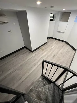 Rented by Delmark Realty LLC | media 29