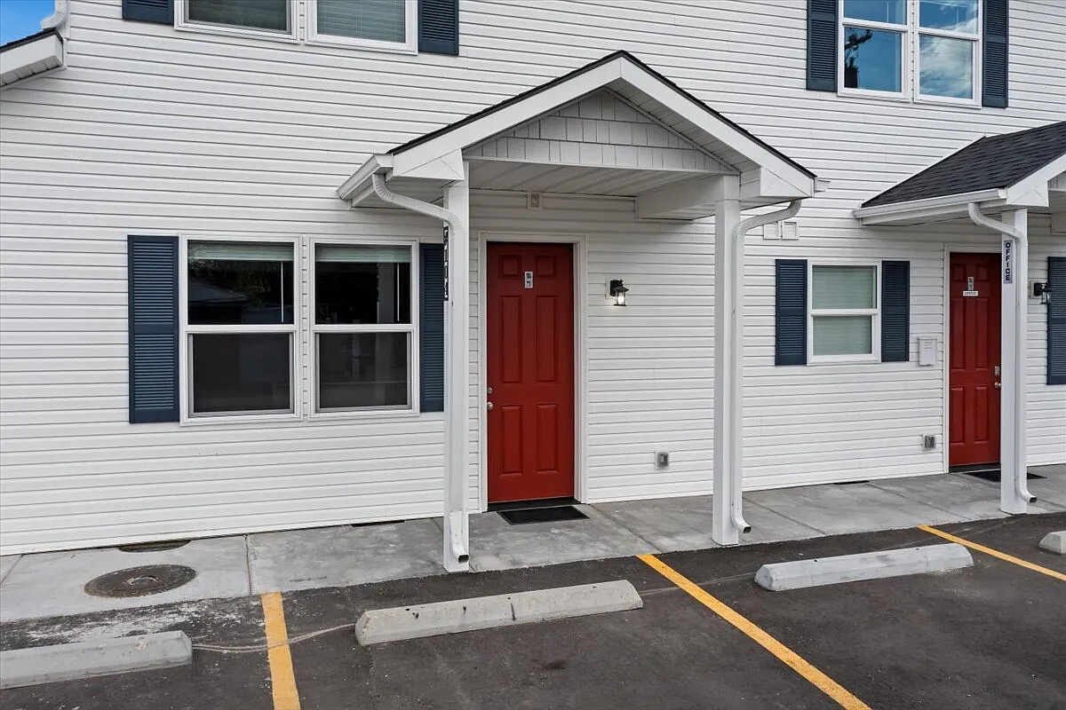 2 bed, 2.0 bath, 1022 sqft, $1,645 — Photo 1
