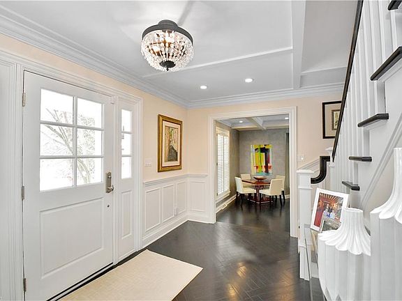 3rd image of 32510 Burlwood Dr