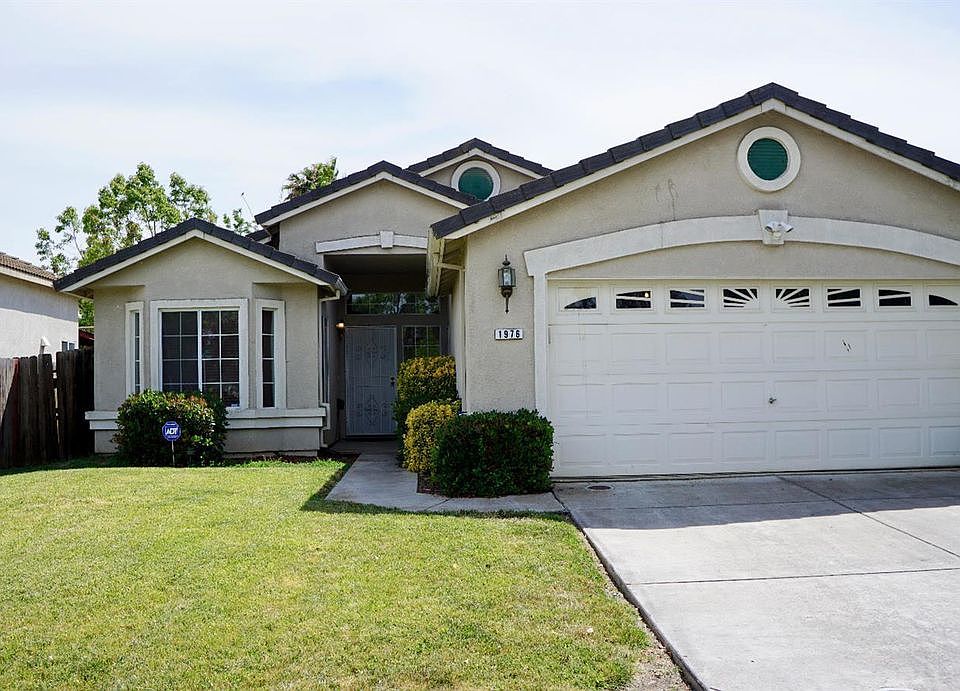 1st image of 1976 Gordon Verner Cir