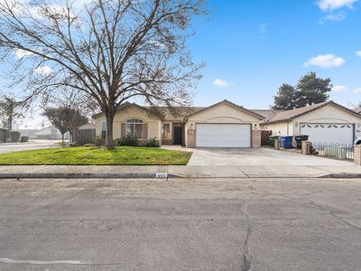 903 W Redwood St, Hanford, CA, 93230