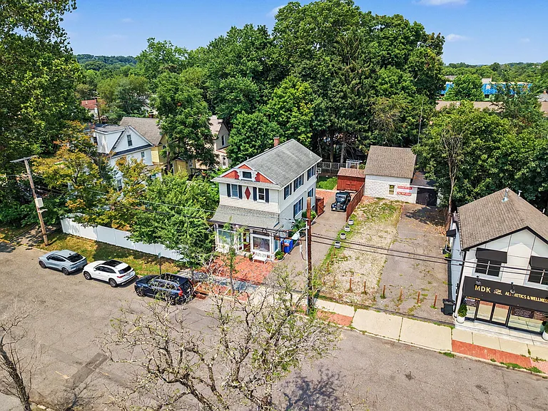 15 Chestnut St — Photo 27
