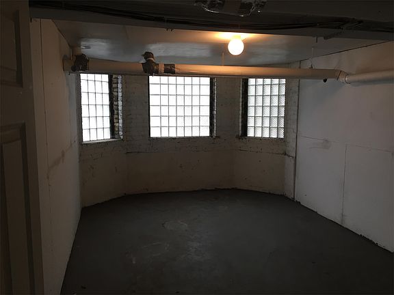 5th image of 1407 W Highland Ave #1