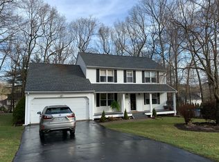 290 Lynne Ln, Burrillville, RI 02839