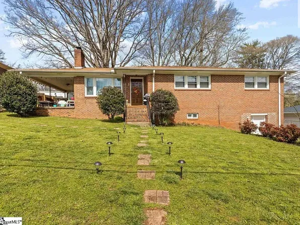 11 Lynhurst Dr, Greenville, SC 29611