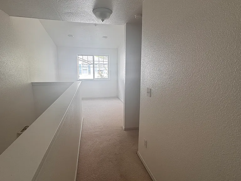 1160 Monroe Ave NE #D2 — Photo 8
