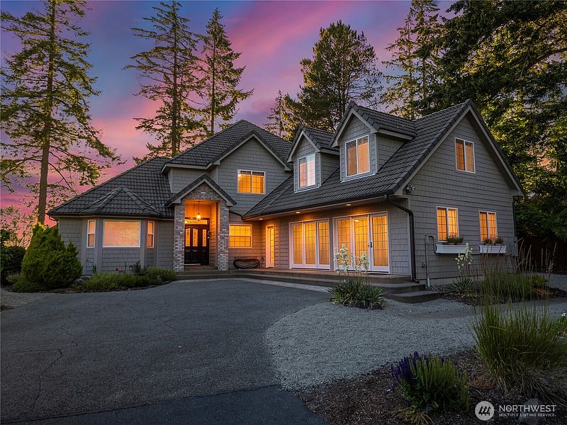 2nd image of 2648 Fishtrap Road NE