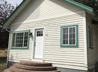 713 S 4th St, Sunnyside, WA 98944
