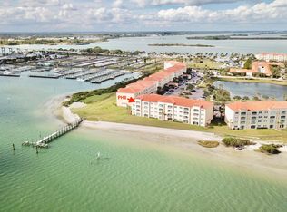 30 Harbour Isle Dr W #PENTHOUSE 6, Fort Pierce, FL 34949