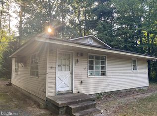 165 Chrystal Rd, Colonial Beach, VA 22443