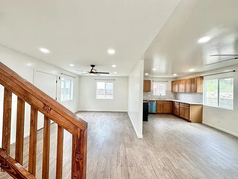 8778 Dallas St — Photo 6