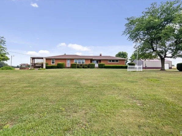 1380 E 600 S, Fort Branch, IN 47648