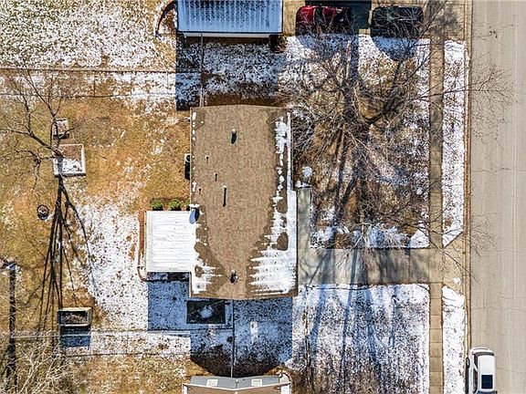 2nd image of 520 S Alta Ln