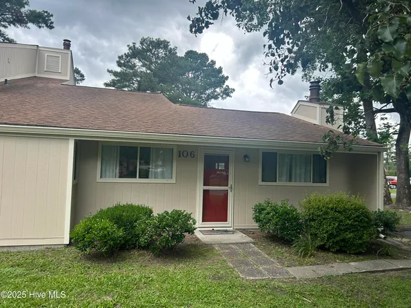 106 Quarterdeck Townes #106, New Bern, NC 28562