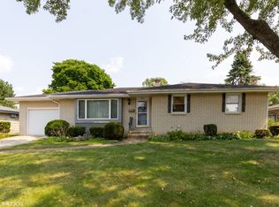 902 Junie Ct, Joliet, IL 60435