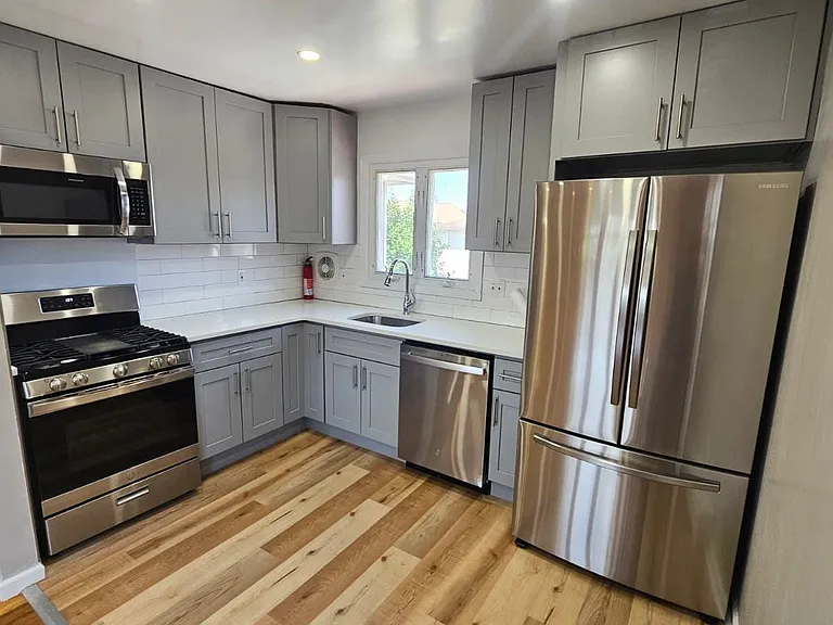 22 Kennedy Ct #2 — Photo 6