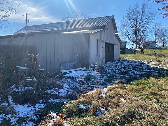 4th image of 905 Peytonsburg Sulphur Rd